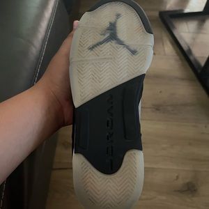 Selling Air Jordan 5 retro Oreo